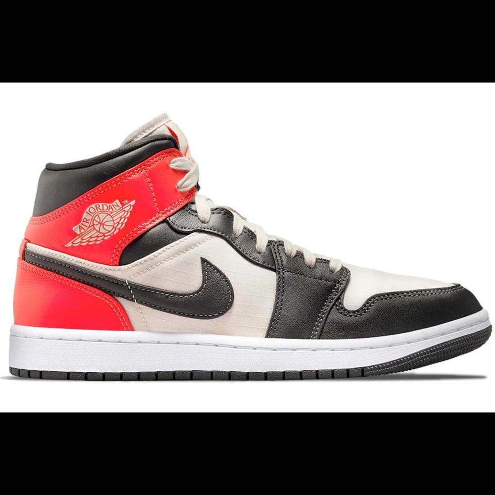 2021 Air Jordan 1 Mid SE 'Newsprint'